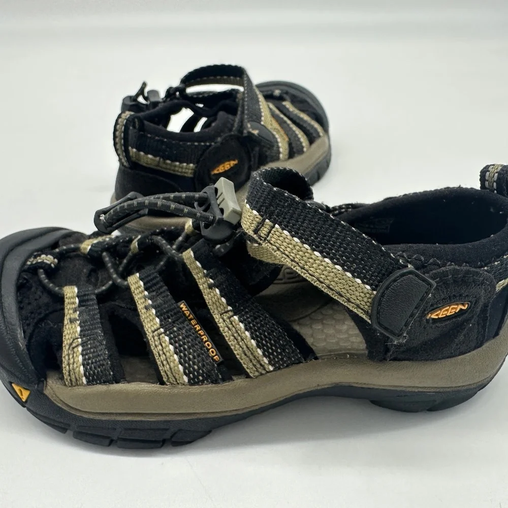Keen Newport H2 Hiking Waterproof Sandals Kid's Size‎ 12